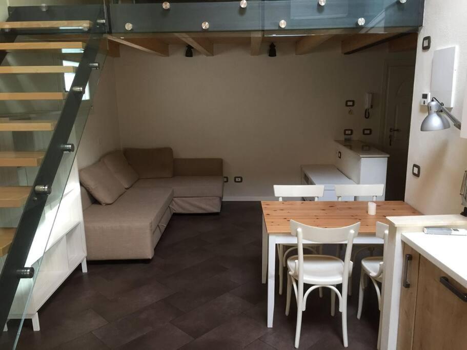Апартаменти Iseo Loft - Comfort In Downtown Екстер'єр фото